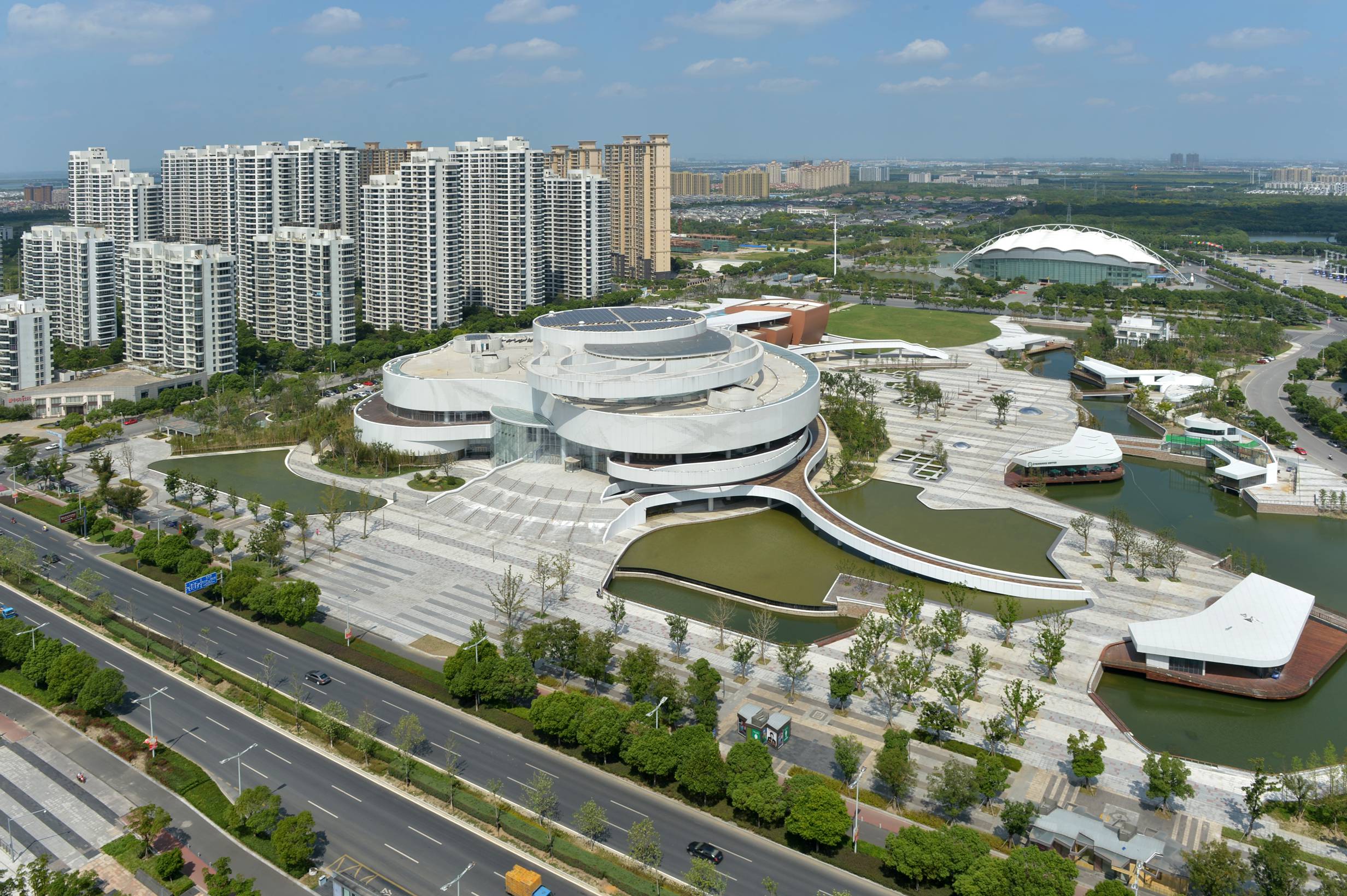 2016年先后获评昆山市优秀物业管理项目,苏州市市级物业管理优秀项目.